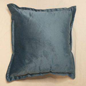 🍒 Stratford Home Teal Velvet Throw Pillow